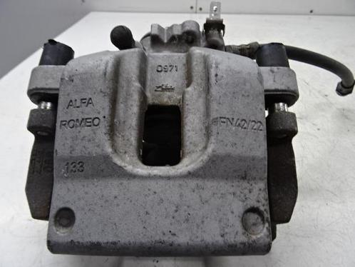 REMKLAUW LINKS ACHTER Alfa Romeo Stelvio (949), Auto-onderdelen, Remmen en Aandrijving, Alfa Romeo, Gebruikt