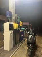 Vespa sprint, Fietsen en Brommers, Ophalen, Zo goed als nieuw