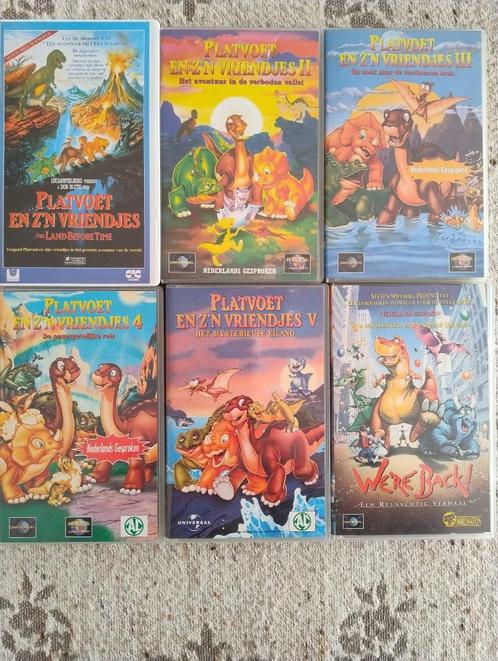 Platvoet en z’n vriendjes - 6 video cassettes vhs, Cd's en Dvd's, VHS | Kinderen en Jeugd, Zo goed als nieuw, Tekenfilms en Animatie