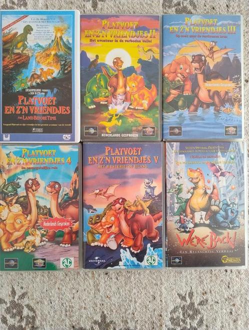 Platvoet en z’n vriendjes - 6 video cassettes vhs, CD & DVD, VHS | Enfants & Jeunesse, Comme neuf, Dessins animés et Film d'animation