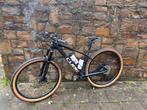 Cube C62 carbon mountainbike 2023 maat M, Fietsen en Brommers, Ophalen, Zo goed als nieuw