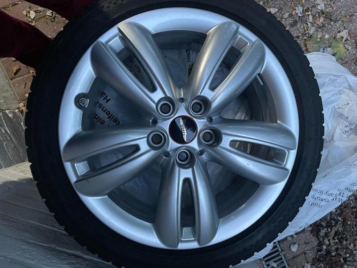 MINI John Cooper Works Dunlop SP Winter 205 45 17-banden, Auto-onderdelen, Banden en Velgen, Band(en), Winterbanden, 17 inch, 205 mm