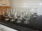 17 verres à vin type tulipe forme verre à boire, Collections, Verres & Petits Verres, Comme neuf, Enlèvement ou Envoi