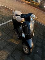 Vespa piagio, Fietsen en Brommers, Ophalen, Zo goed als nieuw