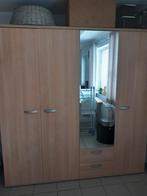 Armoire en bon état., Enlèvement