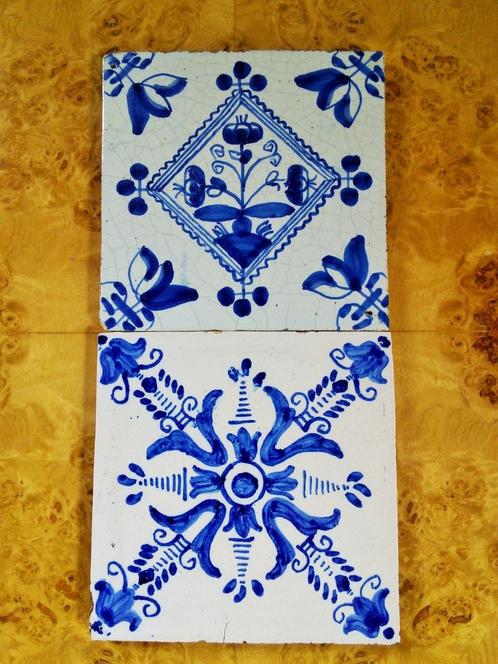 2 antieke hollandse tegels 17 + 18e eeuw, Antiek en Kunst, Antiek | Wandborden en Tegels, Ophalen of Verzenden