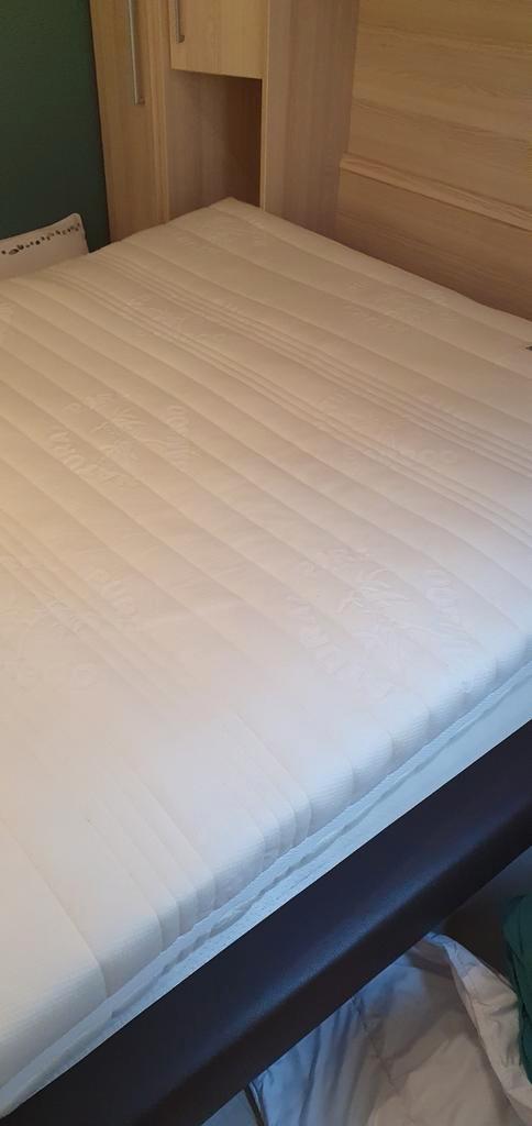 Matelas  1 M40 sur 2M. Etat neuf!, Maison & Meubles, Chambre à coucher | Matelas & Sommiers, Matelas