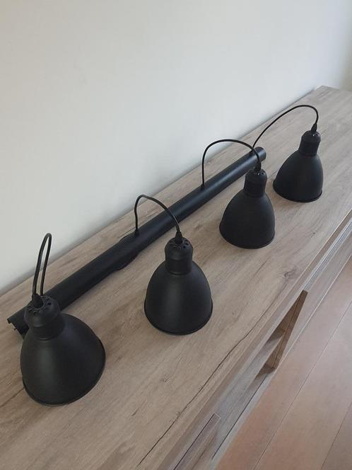 Zwarte hanglamp, Huis en Inrichting, Lampen | Hanglampen, Zo goed als nieuw, Metaal, Ophalen of Verzenden