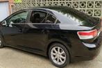 Toyota avensis. 232784 km, Auto's, Voorwielaandrijving, Avensis, 4 cilinders, Zwart