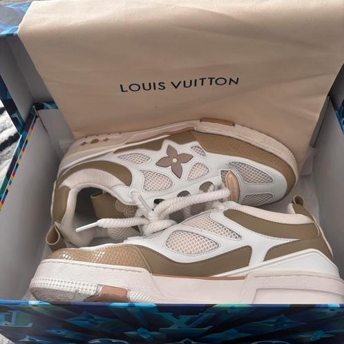 Louis Vuitton sneakers — Maat 39, Kleding | Heren, Schoenen, Zo goed als nieuw, Wit, Ophalen of Verzenden