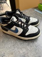 Nike Dunk Low 36,5, Ophalen, Gebruikt, Wit