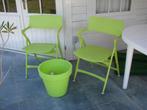 2  tuin-terras stoelen met grote bloempot felgroen, Tuin en Terras, Ophalen, Zo goed als nieuw, Metaal, Inklapbaar