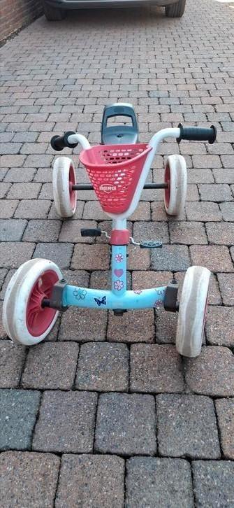 BERG Buzzy Bloom

skelter go-cart, Kinderen en Baby's, Speelgoed | Buiten | Skelters, Gebruikt, Ophalen