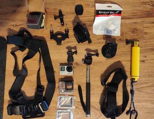 GO PRO Hero 4 + nombreux accessoires, Audio, Tv en Foto, Actiecamera's, Zo goed als nieuw, GoPro, Ophalen