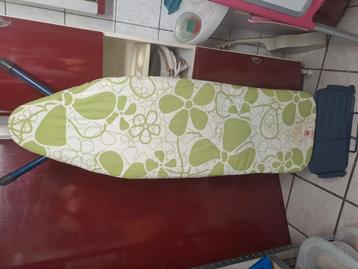 Brabantia- planche à repasser, Enlèvement, Comme neuf