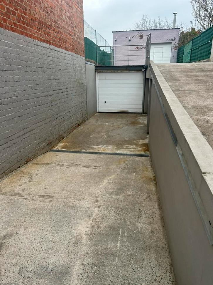 Garage / depot a louer stockage, Immo, Garages & Places de parking, Bruxelles