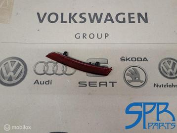 Bumperreflector Linksachter VW Passat B8 3G0945103A BINNEN beschikbaar voor biedingen