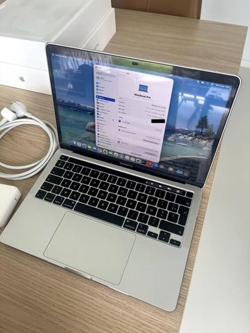 MacBook Pro 2020 (2,0 GHz Intel Core i5, 16 GB RAM) beschikbaar voor biedingen