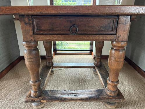 Table de paiement ancienne en chêne de 1600 — bois massif, Antiquités & Art, Antiquités | Meubles | Tables, Enlèvement