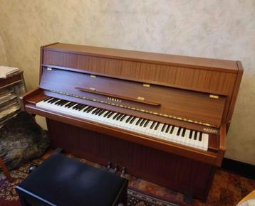 Piano Yamaha M5J