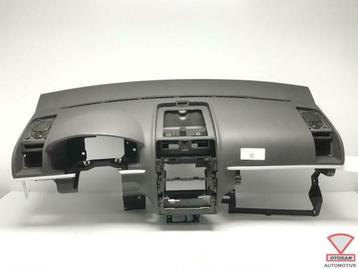 VW Touran 1T 1t3 Dashboard beschikbaar voor biedingen