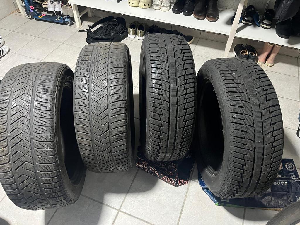 Lot de pneus pour Q5, Autos : Pièces & Accessoires, Pneus & Jantes, Pneu(s), Enlèvement