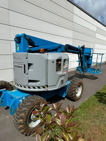 Nacelle de travail aérienne Genie de 12 mètres en bon état, Enlèvement