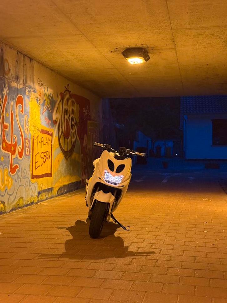 Yamaha Aerox 50cc Classe B, Vélos & Vélomoteurs, Scooters | Marques Autre, Utilisé, Classe B (45 km/h), Deux-temps, Enlèvement