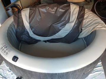 Opblaasbare jacuzzi, Tuin en Terras, Ophalen, Gebruikt, Filter, Opblaasbaar