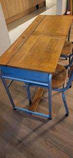 Retro schoolbank met 2 stoeltjes, Kinderen en Baby's, Kinderkamer | Tafels en Stoelen, Ophalen, Gebruikt