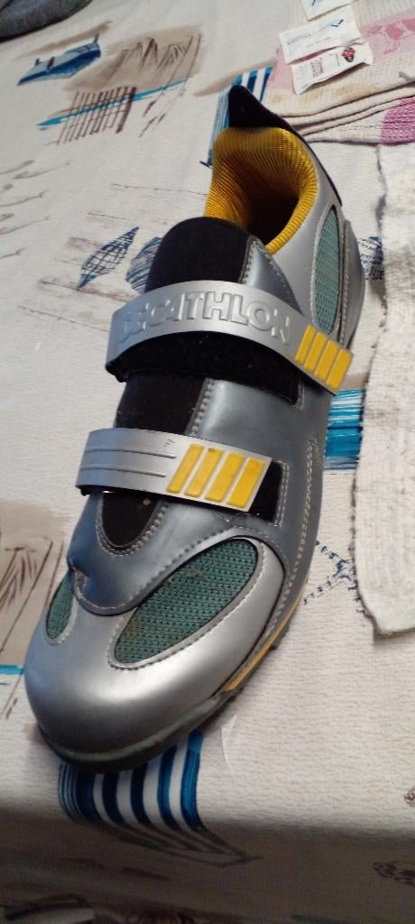 sport chaussures cyclo, Collections, Articles de Sport & Football, Comme neuf, Autres types, Enlèvement