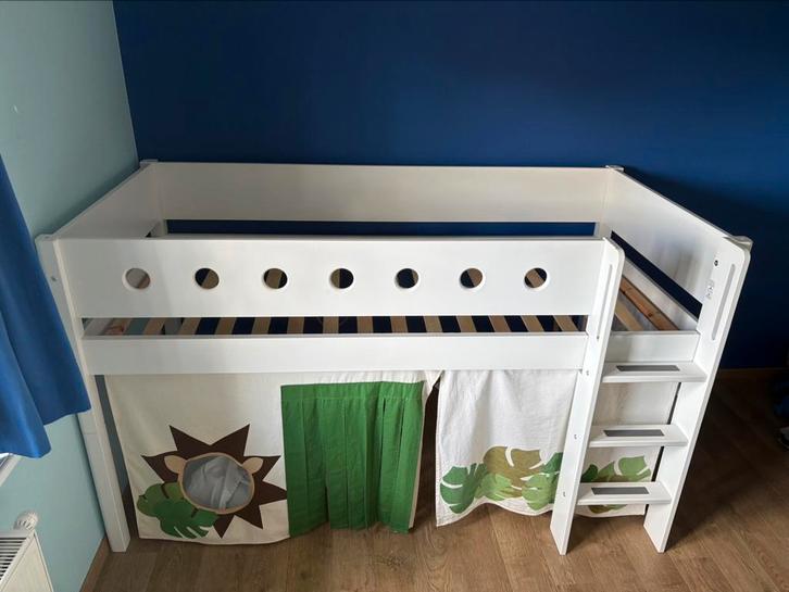 Flexa halfhoogslaper met tent en toebehoren, Kinderen en Baby's, Kinderkamer | Stapelbedden en Hoogslapers, Zo goed als nieuw