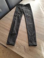 Pull&Bear zwarte skinny jeans met hoge taille - 34, Kleding | Dames, Spijkerbroeken en Jeans, Zwart, Ophalen of Verzenden, W27 (confectie 34) of kleiner