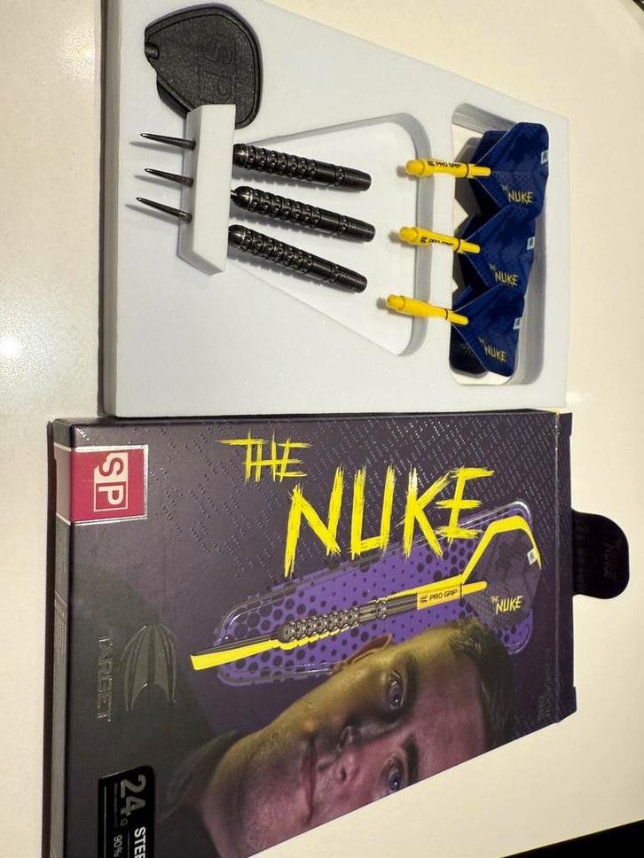 Allerlei sets, Sport en Fitness, Darts, Zo goed als nieuw, Pijlen, Ophalen of Verzenden