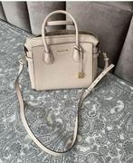 Michael Kors schoudertas, Handtassen en Accessoires, Ophalen, Zo goed als nieuw, Roze