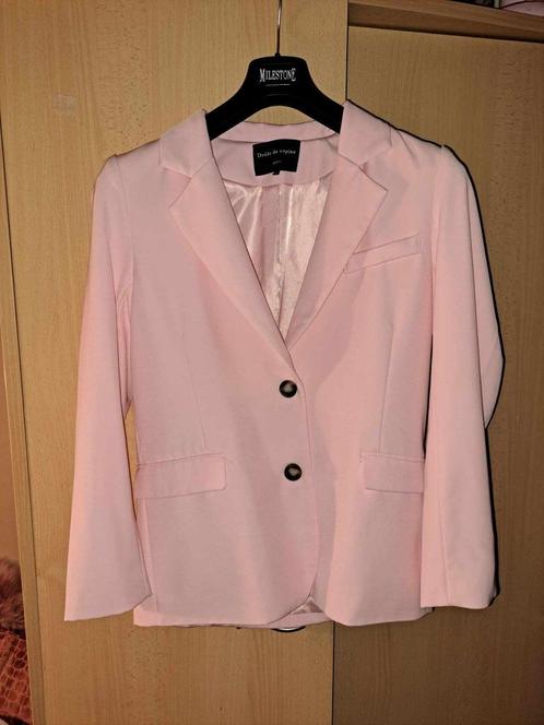 Dames Blazer Drôle De Copine (maat M), Vêtements | Femmes, Vestes & Costumes, Comme neuf, Manteau, Taille 38/40 (M), Rose, Enlèvement ou Envoi