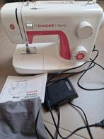 Singer naaimachine, Hobby en Vrije tijd, Naaimachines en Toebehoren, Ophalen, Zo goed als nieuw, Naaimachine, Singer