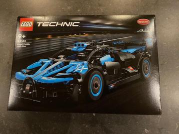 LEGO 42162 Bugatti Bolide Agile bleu -