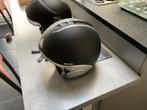 2 motorhelmen te koop, Ophalen, Zo goed als nieuw