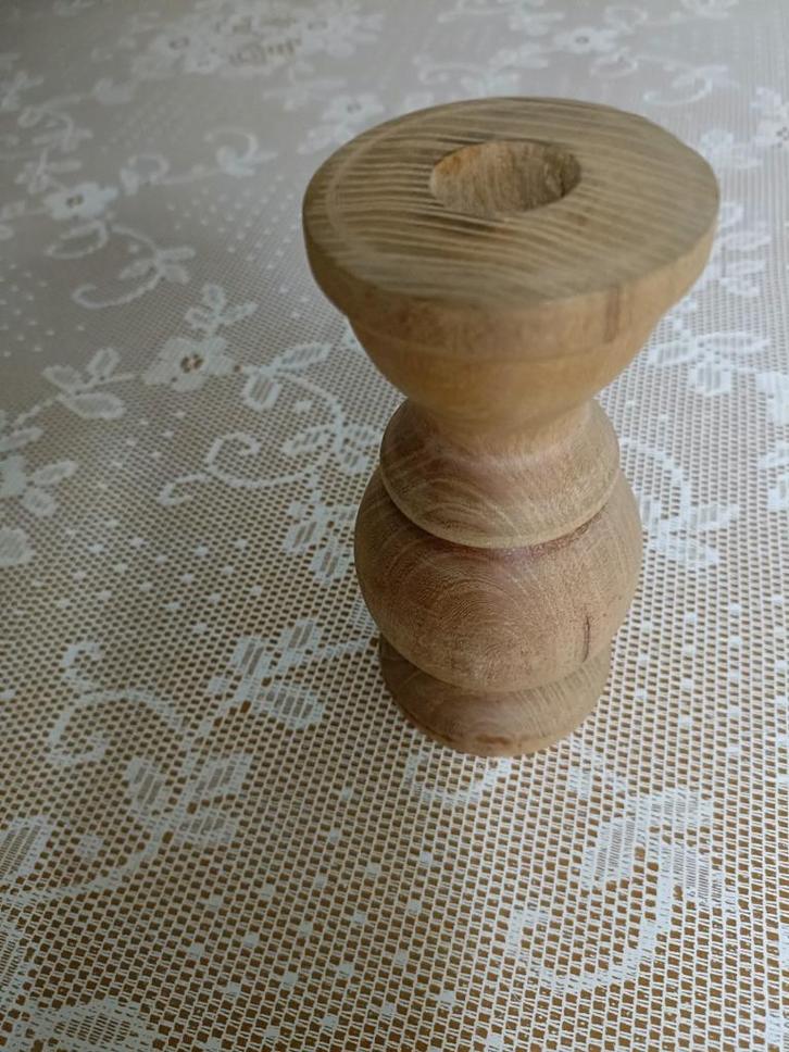 Kaarshouder in hout – Natuurlijk en sfeervol design, Huis en Inrichting, Woonaccessoires | Overige, Zo goed als nieuw, Ophalen