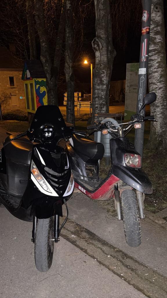 Yamaha MBK Booster uit het jaar 2005, Fietsen en Brommers, Scooters | Overige merken, Gebruikt, Klasse B (45 km/u), Benzine, Ophalen