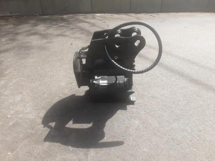 Powertilt Lenhoff MS01, Zakelijke goederen, Machines en Bouw | Kranen en Graafmachines, Graafmachine, Ophalen