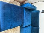 SOFACOMPANY blauwe velvet zetel met extra voetbank, Huis en Inrichting, Zetels | Zetels en Chaises Longues, Driepersoons, 75 tot 100 cm