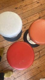 2 tabourets en cuir vintage (american dinner), Enlèvement, Utilisé