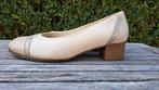 leder damesschoenen maat 40  met hak, Ophalen, Zo goed als nieuw, Beige