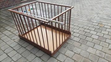 houten kinderpark of babybox beschikbaar voor biedingen