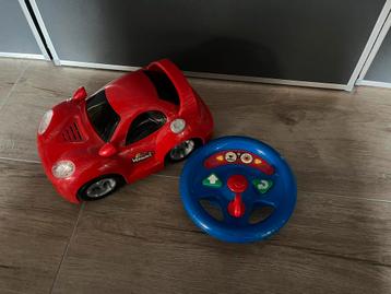 Auto met afstandsbediening beschikbaar voor biedingen