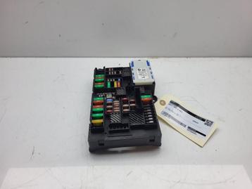 ZEKERINGKAST BMW 3 serie Touring (G21) (01-2019/07-2020) beschikbaar voor biedingen