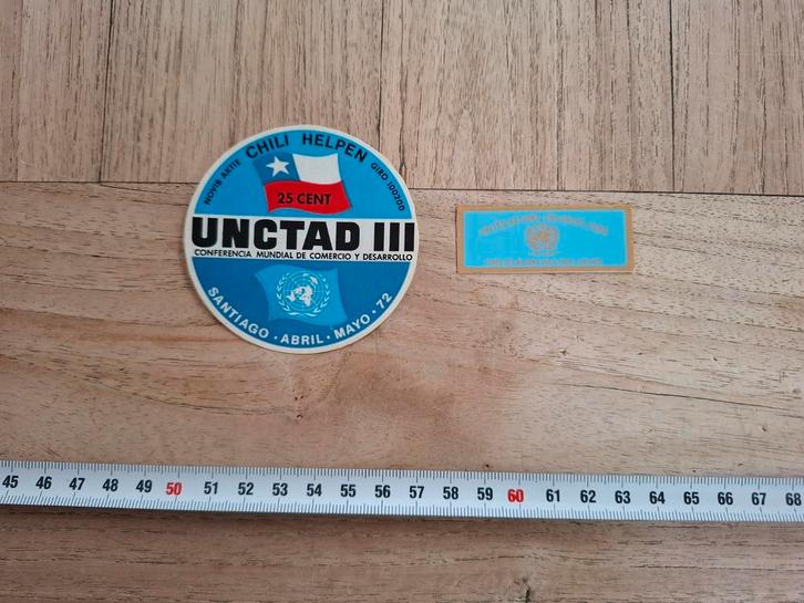 Lot vintage stickers - VN Verenigde Naties UN United Nations, Verzamelen, Stickers, Zo goed als nieuw, Overige typen, Ophalen of Verzenden