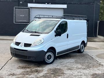 Renault trafic / 160,000km / LICHTEVRACHT / 3zit beschikbaar voor biedingen